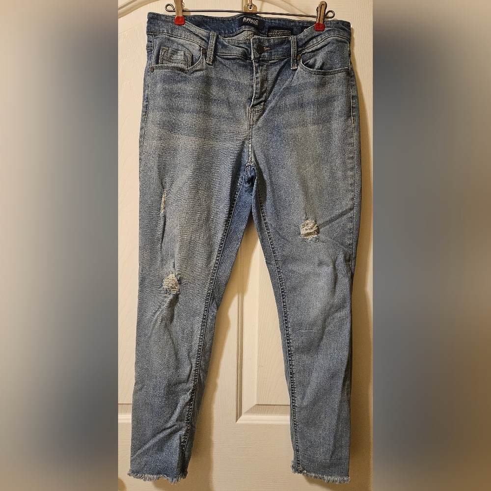 Buffalo David Bitton Jess Jeans Sz 10/30 Skinny Mid-Rise Light Wash Rip & Repair